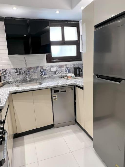 Luxury 2 Bedroom By A1 - 201 *