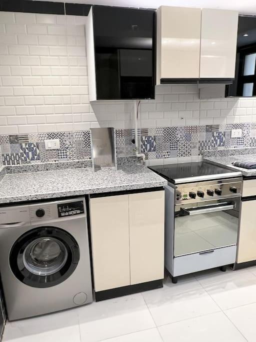 Luxury 2 Bedroom By A1 - 201 * Il Cairo